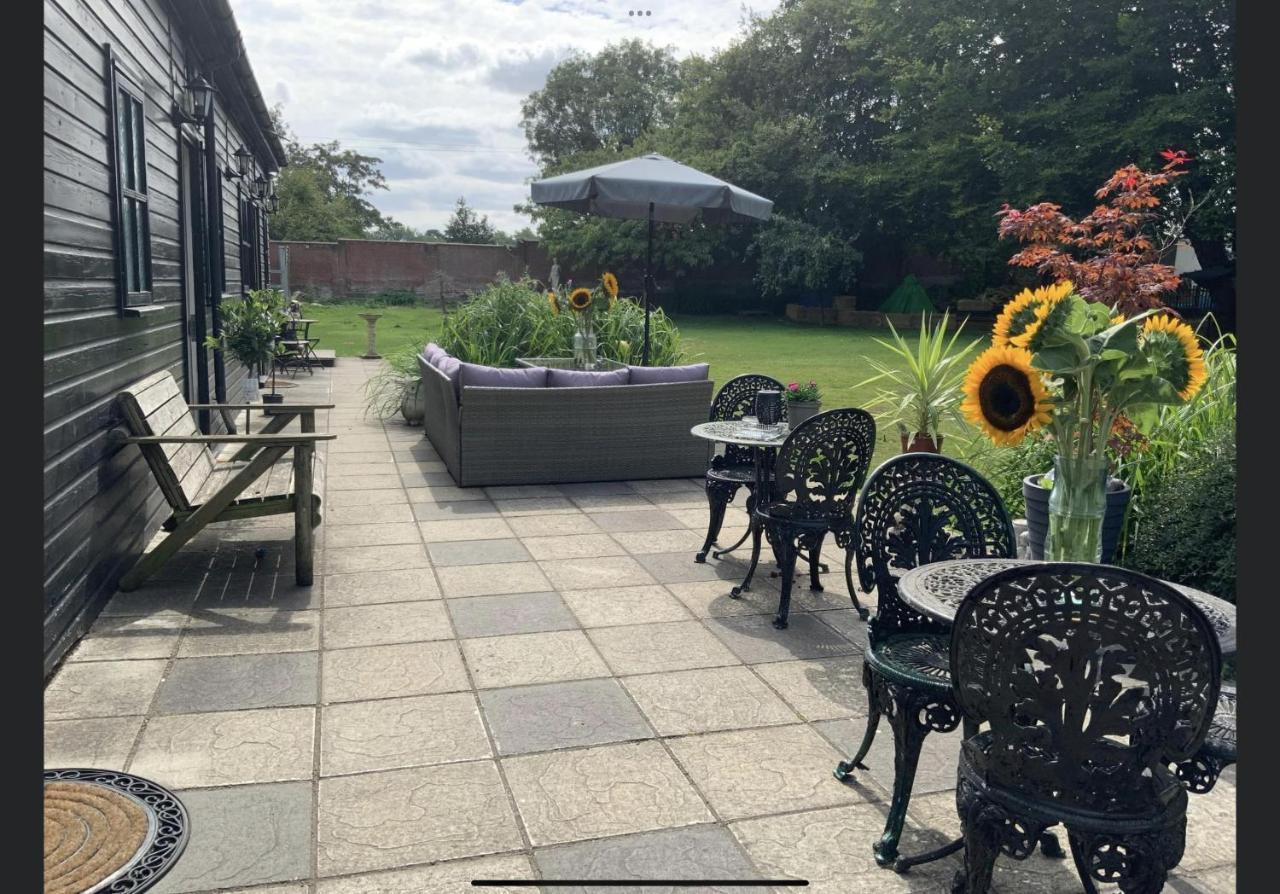 The Bridge Guest House Coltishall Exterior photo